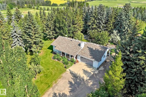 2340 28 Avenue Sw, Edmonton, AB - Outdoor