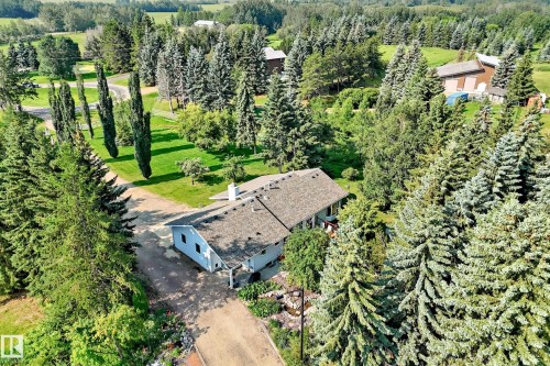 2340 28 Avenue Sw, Edmonton, AB - Outdoor