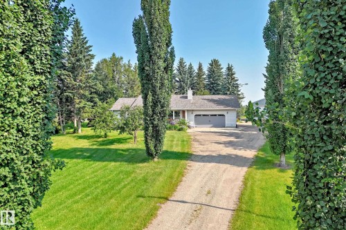 2340 28 Avenue Sw, Edmonton, AB - Outdoor