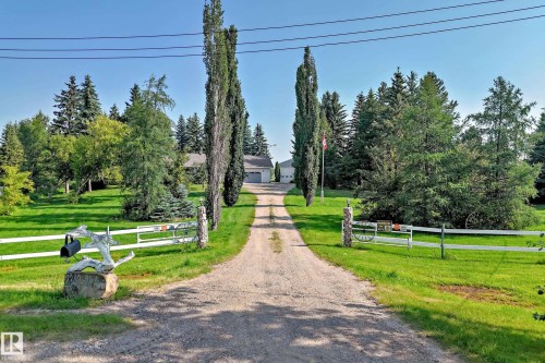 2340 28 Avenue Sw, Edmonton, AB - Outdoor With View