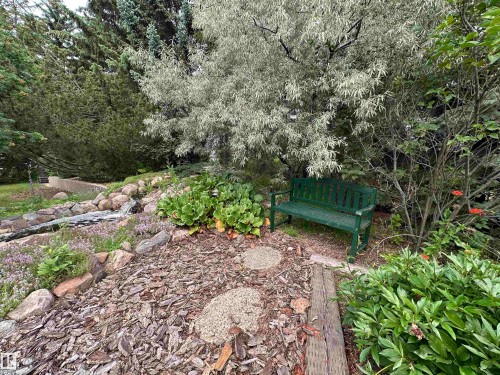 2340 28 Avenue Sw, Edmonton, AB - Outdoor