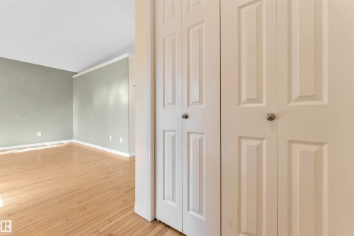 613 83 Street Sw, Edmonton, AB - Indoor Photo Showing Other Room