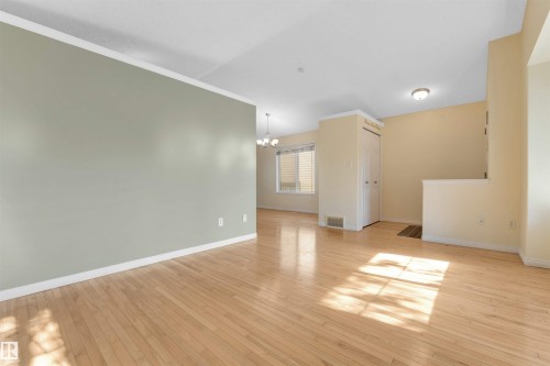 613 83 Street Sw, Edmonton, AB - Indoor Photo Showing Other Room
