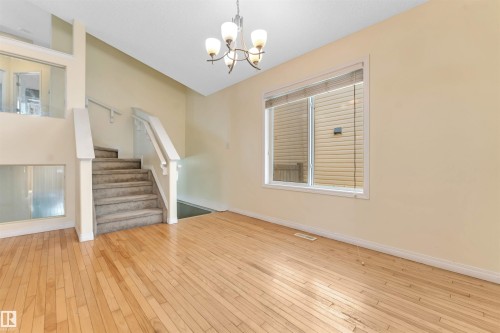613 83 Street Sw, Edmonton, AB - Indoor Photo Showing Other Room