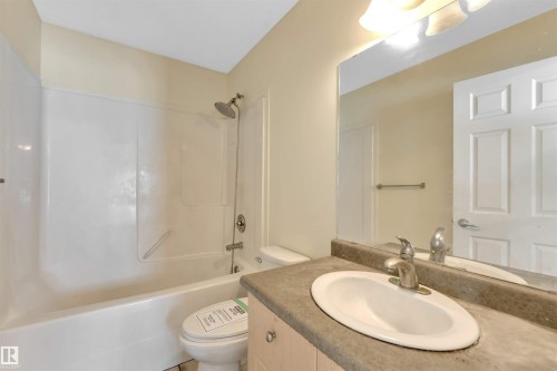 613 83 Street Sw, Edmonton, AB - Indoor Photo Showing Bathroom