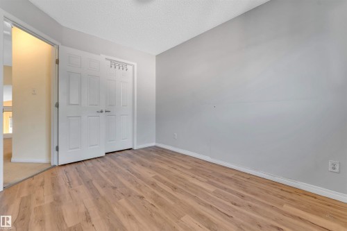 613 83 Street Sw, Edmonton, AB - Indoor Photo Showing Other Room