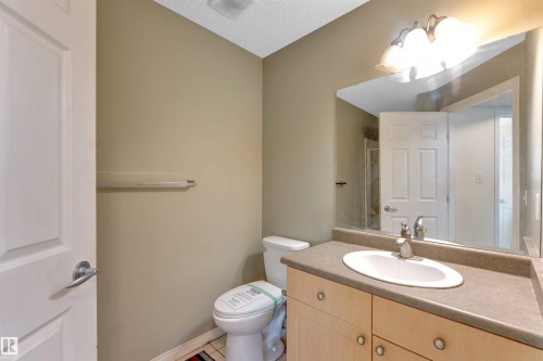 613 83 Street Sw, Edmonton, AB - Indoor Photo Showing Bathroom