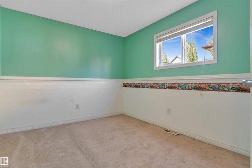 613 83 Street Sw, Edmonton, AB - Indoor Photo Showing Other Room
