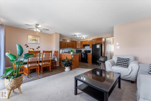 #33 380 Silver Berry Rd Nw, Edmonton, AB - Indoor Photo Showing Living Room