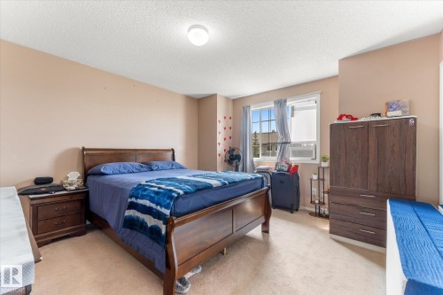 #33 380 Silver Berry Rd Nw, Edmonton, AB - Indoor Photo Showing Bedroom