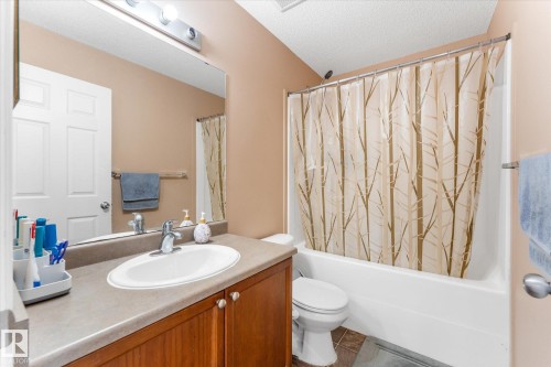 #33 380 Silver Berry Rd Nw, Edmonton, AB - Indoor Photo Showing Bathroom