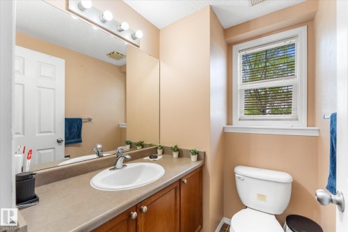 #33 380 Silver Berry Rd Nw, Edmonton, AB - Indoor Photo Showing Bathroom