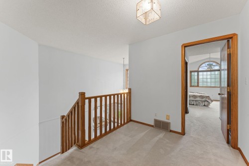 11 Heritage Boulevard, St. Albert, AB - Indoor Photo Showing Other Room