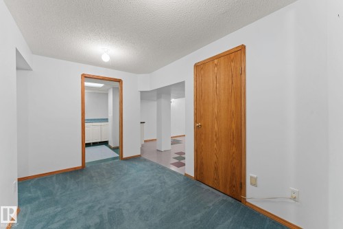 11 Heritage Boulevard, St. Albert, AB - Indoor Photo Showing Other Room