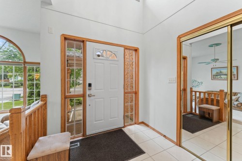 11 Heritage Boulevard, St. Albert, AB - Indoor Photo Showing Other Room