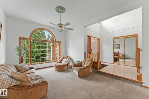 11 Heritage Boulevard, St. Albert, AB - Indoor