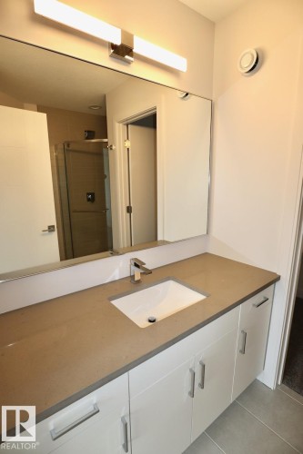 10820 86 Avenue Northwest, Edmonton, AB - Indoor Photo Showing Bathroom