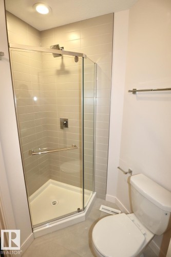10820 86 Avenue Northwest, Edmonton, AB - Indoor Photo Showing Bathroom