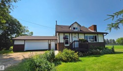 3003 Park Avenue  Mallaig, AB T0A 2K0