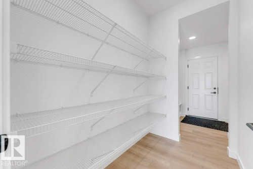 1116 Cristall Crescent Sw, Edmonton, AB - Indoor With Storage