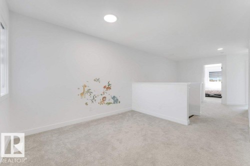 1116 Cristall Crescent Sw, Edmonton, AB - Indoor Photo Showing Other Room