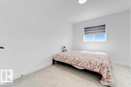 1116 Cristall Crescent Sw, Edmonton, AB - Indoor Photo Showing Bedroom