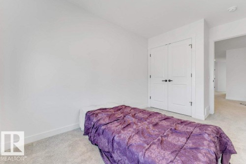 1116 Cristall Crescent Sw, Edmonton, AB - Indoor Photo Showing Bedroom