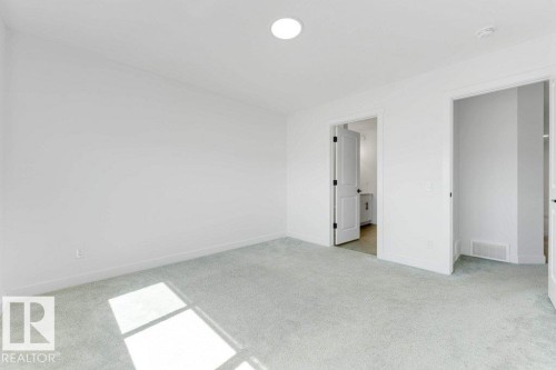 1116 Cristall Crescent Sw, Edmonton, AB - Indoor Photo Showing Other Room