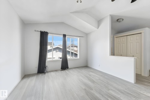 14072 151 Avenue Nw, Edmonton, AB - Indoor Photo Showing Other Room