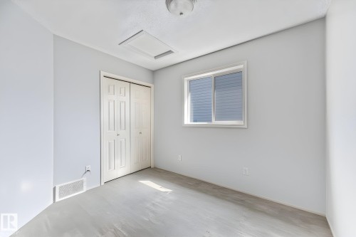 14072 151 Avenue Nw, Edmonton, AB - Indoor Photo Showing Other Room