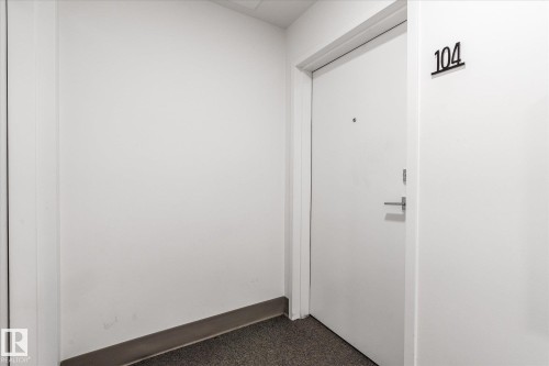 #104 860 Secord Bv Nw, Edmonton, AB - Indoor Photo Showing Other Room