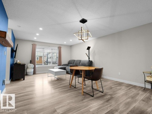 #32 1005 Graydon Hill Bv Sw, Edmonton, AB - Indoor