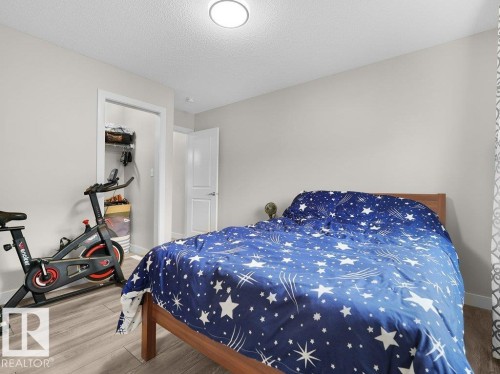 #32 1005 Graydon Hill Bv Sw, Edmonton, AB - Indoor Photo Showing Bedroom
