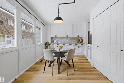 414 Village On The Green Nw, Edmonton, AB - Indoor