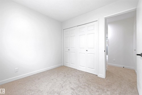 414 Village On The Green Nw, Edmonton, AB - Indoor Photo Showing Other Room