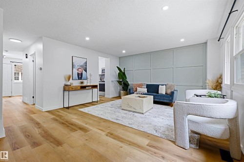 414 Village On The Green Nw, Edmonton, AB - Indoor Photo Showing Other Room