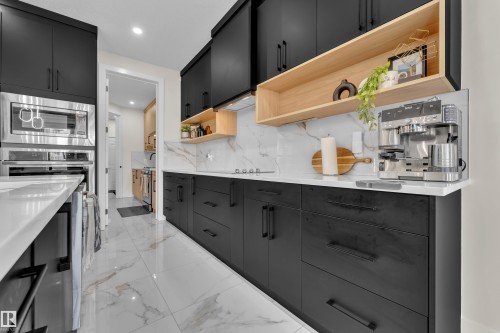 3924 41 Avenue, Beaumont, AB - Indoor Photo Showing Kitchen
