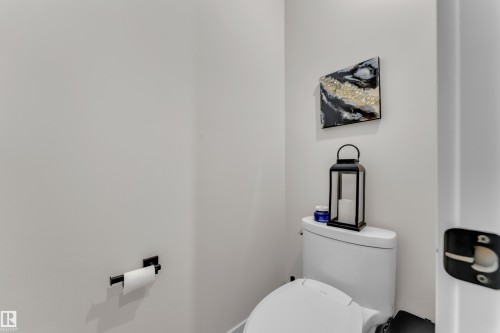 3924 41 Avenue, Beaumont, AB - Indoor Photo Showing Bathroom