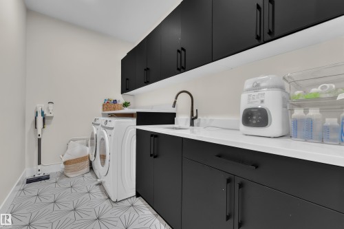 3924 41 Avenue, Beaumont, AB - Indoor Photo Showing Laundry Room