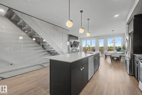 3313 Kulay Way Sw, Edmonton, AB - Indoor Photo Showing Kitchen With Upgraded Kitchen