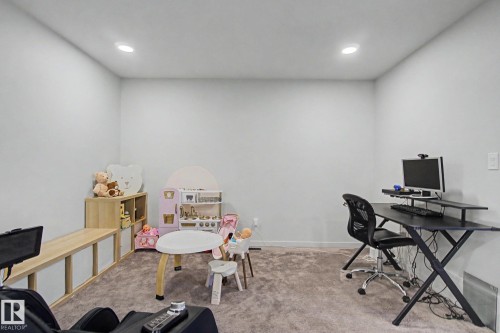 3313 Kulay Way Sw, Edmonton, AB - Indoor Photo Showing Office