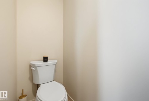 3313 Kulay Way Sw, Edmonton, AB - Indoor Photo Showing Bathroom