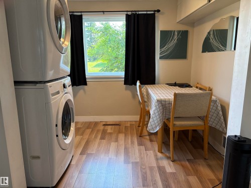 4901 53 Avenue, Elk Point, AB - Indoor Photo Showing Laundry Room