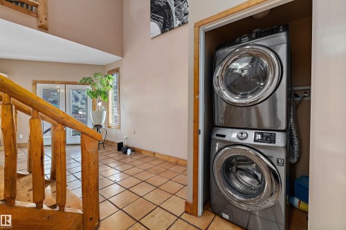 11253 89 Street Nw, Edmonton, AB - Indoor Photo Showing Laundry Room