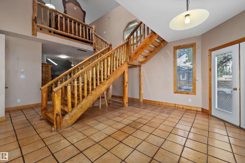 11253 89 Street Nw, Edmonton, AB - Indoor Photo Showing Other Room