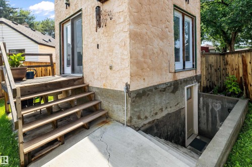 11253 89 Street Nw, Edmonton, AB - Outdoor With Exterior