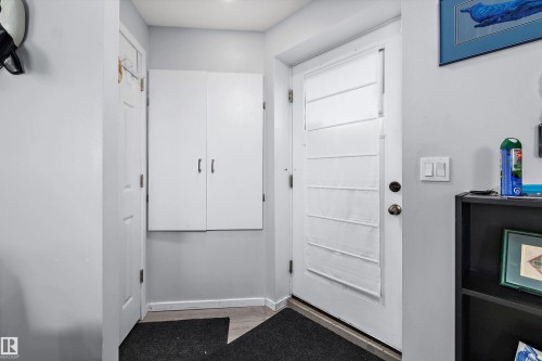 11253 89 Street Nw, Edmonton, AB - Indoor Photo Showing Other Room