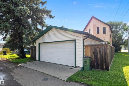 11253 89 Street Nw, Edmonton, AB - Outdoor With Exterior