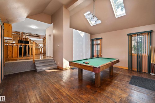 11253 89 Street Nw, Edmonton, AB - Indoor Photo Showing Other Room