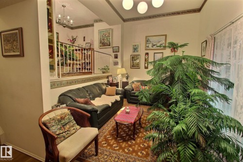 14626 52 Street Nw, Edmonton, AB - Indoor Photo Showing Other Room